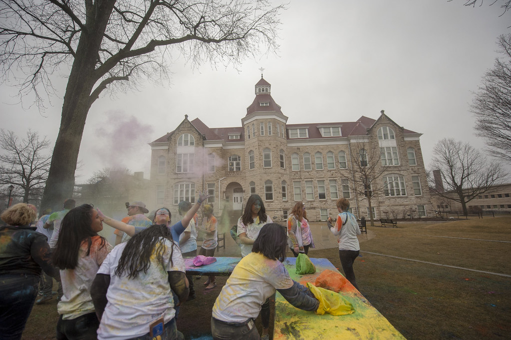 جامعة كارول