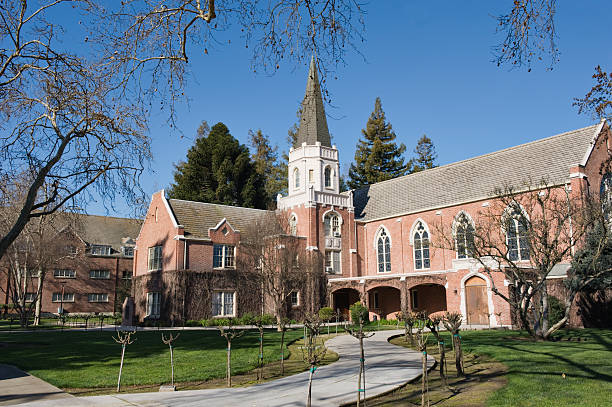 كلية سانت ماري في كاليفورنيا